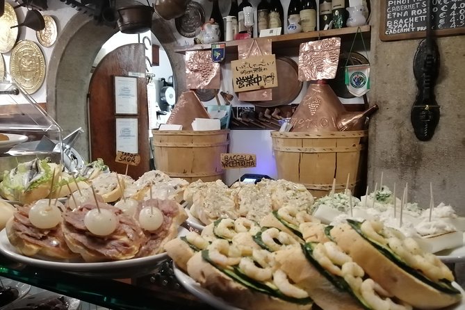 2.5 Hour Street Food Tour of Venice - The tasting stops: savory bites first