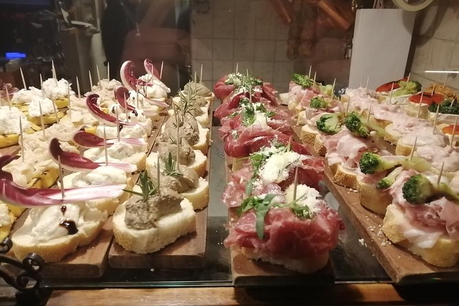 2.5 Hour Street Food Tour of Venice - Pastries and gelato round out the meal