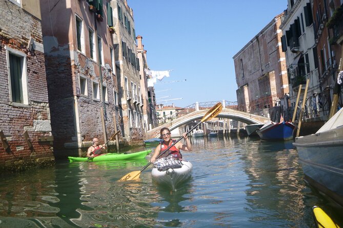 2 Hour Venice Canal Kayak Tour - Premium experience by day - Reaching the lagoon for a wider view