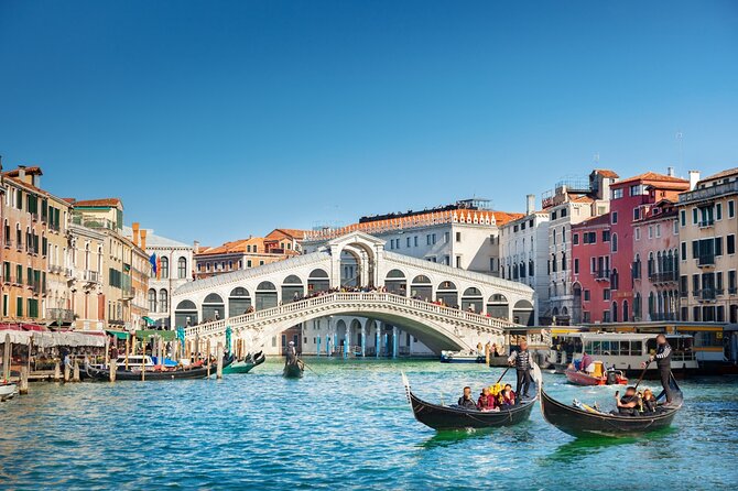2-hour Venice Guided Walking Tour with Gondola ride - Rialto gives you Venice in one concentrated walk