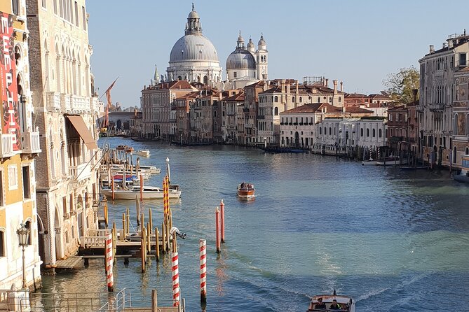 2-hour Venice Guided Walking Tour with Gondola ride - The gondola ride changes your view of Venice