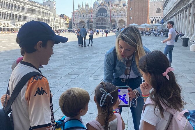 2-Hour Venice with Kids and Family Friendly Private Guided Tour - Choosing among six family routes