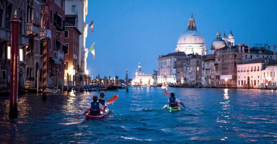 2hr Night Kayak Tour in Venice: premium tour with sunset - Key points to know before booking