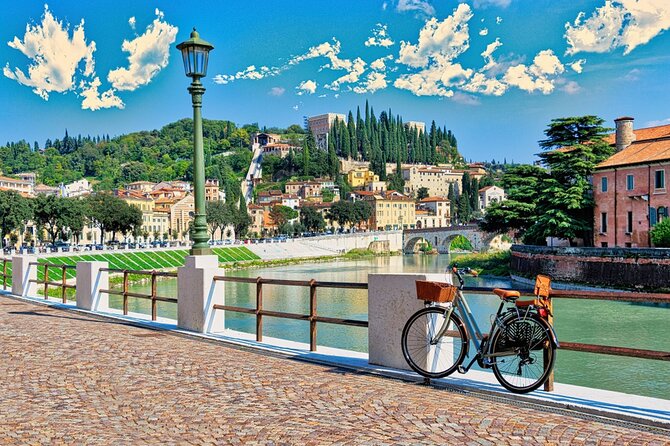 3 Hour Shared Walking and Aperitivo Tour of Verona - Roman gates and streets around Porta Borsari