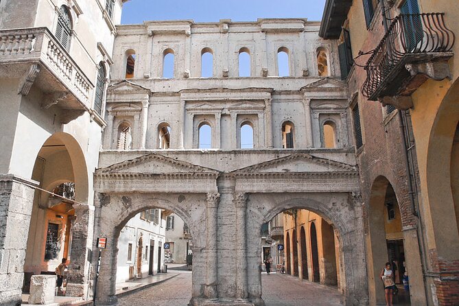 3 Hour Walking tour of Verona and Arena - Porta Borsari and the old city boundary