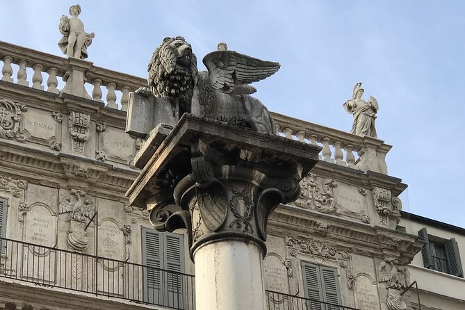3-Hour Walking Tour with Guide Discovering Verona - San Lorenzo, Sant’Anastasia, and Verona’s church art