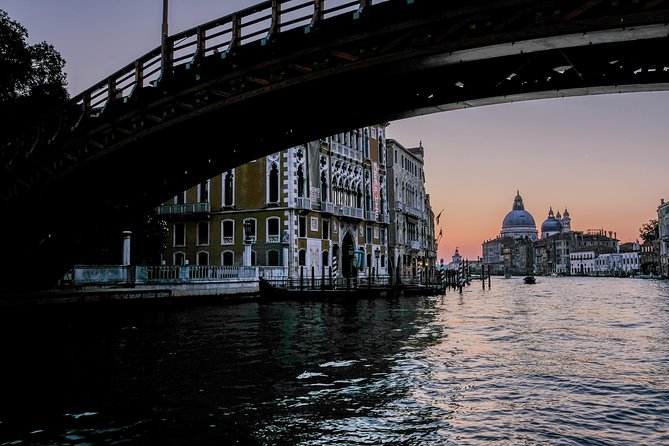 3 Hours Private Original Venice Photo Walk - Finding the Venice most people walk past