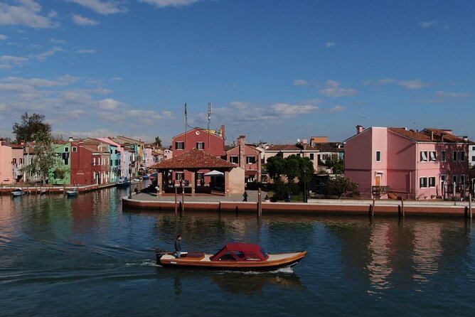 5-Hour Guided Tour of the Magic Islands by Vintage Boat in Venice - The lagoon crossing is part of the tour