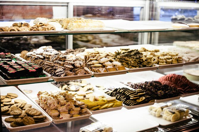 A Sweet Stroll Through Venice: Pastries, Chocolate, and Gelato - Campo San Pantalon and the hidden ceiling