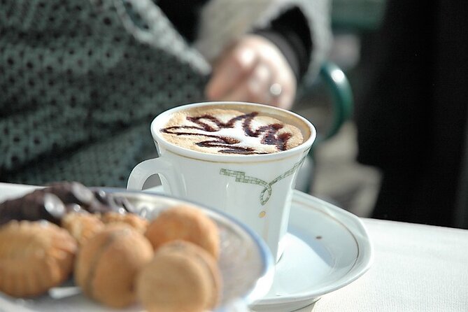 A Sweet Stroll Through Venice: Pastries, Chocolate, and Gelato - Gelateria Gallonetto and Bronte pistachio