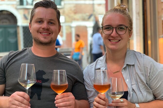 A Venetian Evening: Wine Tasting and Cicchetti with a Local Guide - Dorsoduro, Venice’s local bar district