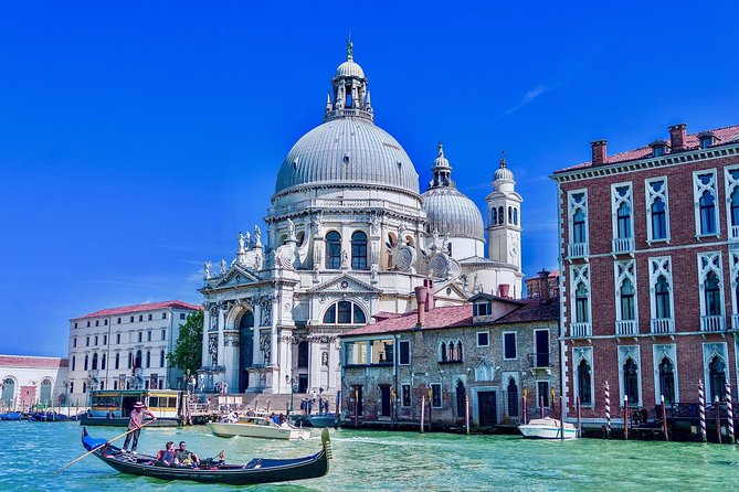 Afternoon in Venice : Basilica + Doge's Palace + Gondola - Scala del Bovolo, Teatro La Fenice, and the walking route