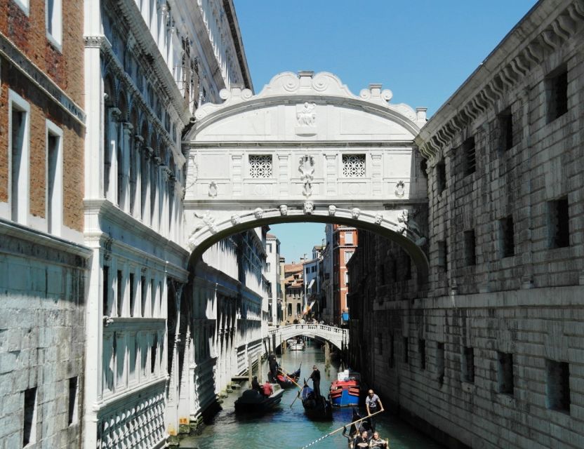 All-Inclusive Tour: Doge Palace, St Mark's Basilica & Square - Gold mosaics inside St. Mark’s Basilica