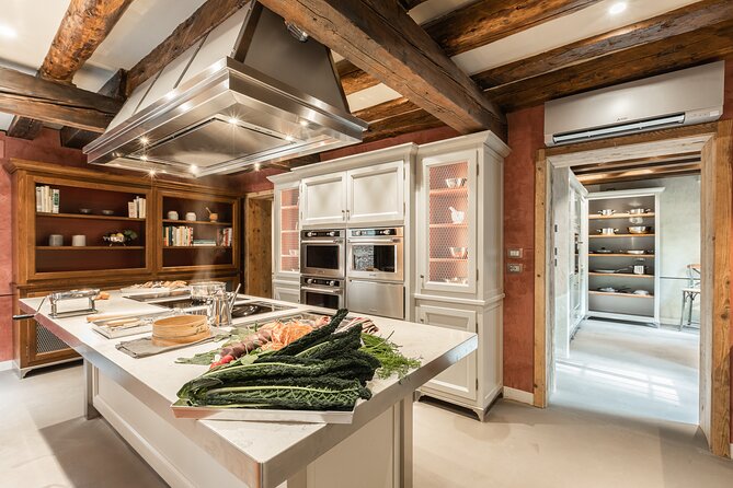 Authentic Venetian Cooking Classes - Seasonal Vegetables and Venetian Seafood
