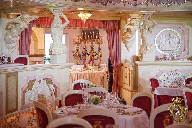 Avanspettacolo: Cabaret Dinner Show in Venice - The 2.5-hour Grand Show Magic