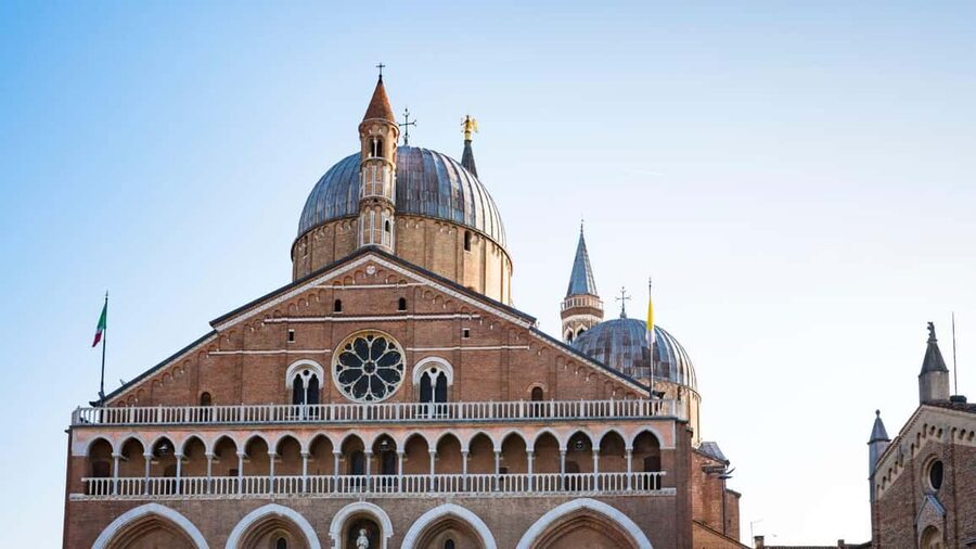 Best of Padova: Private Walking Tour with a Local - Piazza delle Erbe and Piazza della Frutta