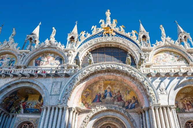 Best of Venice Private Tour: St. Mark's Doge Palace Gondola Ride - The gondola ride: a pleasant finish with limits