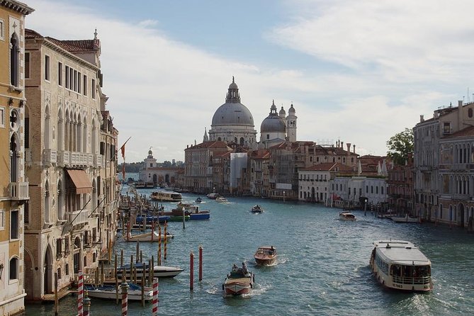 Best Venice Personalized Private Walking Tour with Official Guide - Why a private Venice walk can be worth the cost