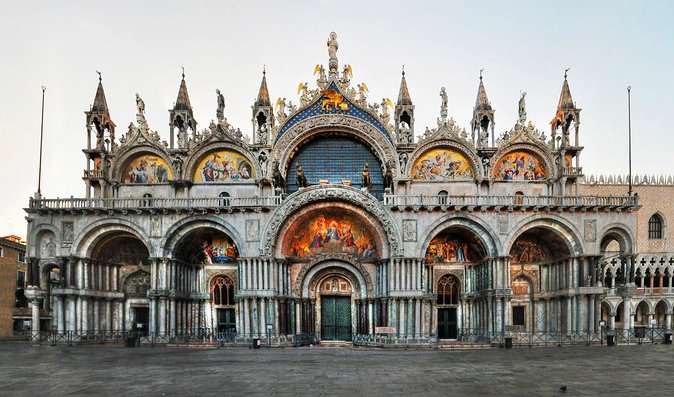 Best Venice Personalized Private Walking Tour with Official Guide - Seeing the Doge’s Palace with a guide