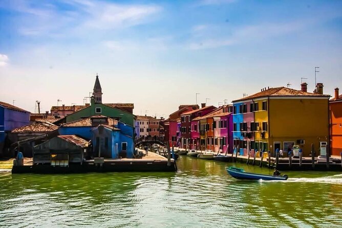 Boat excursion to the islands of Murano, Burano and Torcello - Meeting points require careful checking