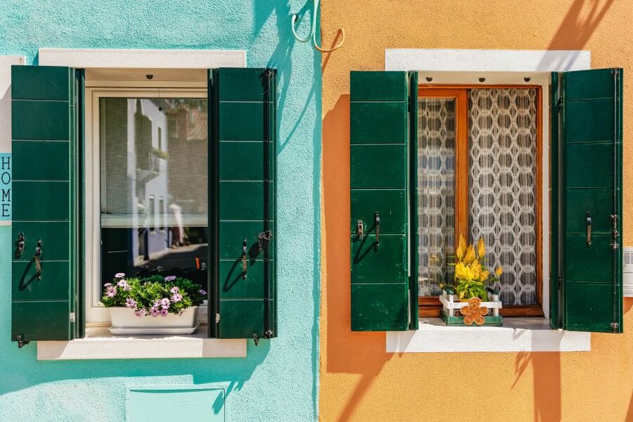 Boat Trip: Glimpse of Murano, Torcello & Burano Islands - Burano: colorful houses and the island you will want to extend