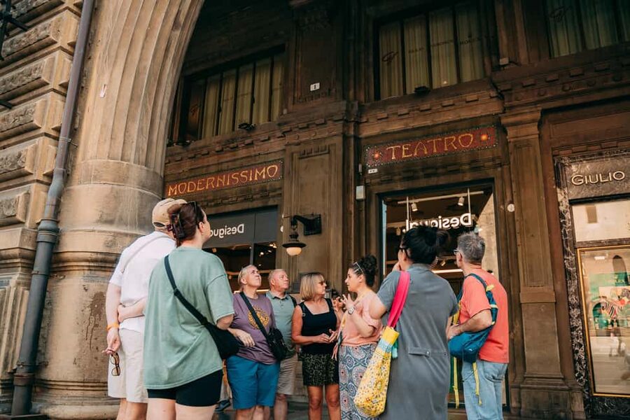 Bologna Walking tour with Tower Sky View and Archiginnasio - Piazza Maggiore and the story of San Petronio