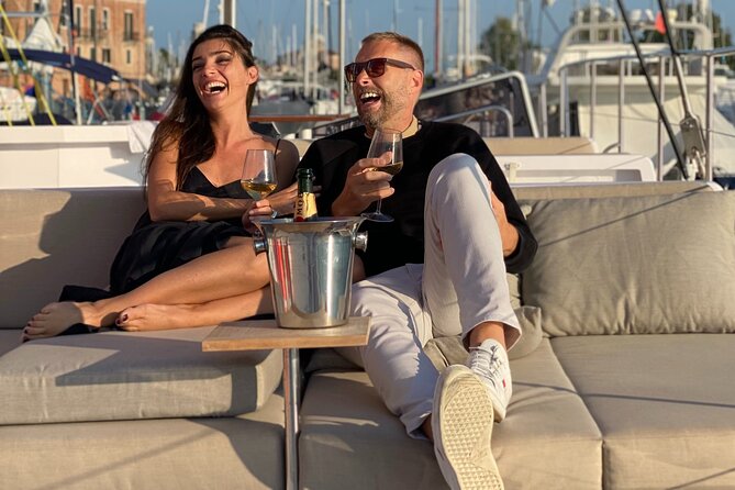 Catamaran Spritz Tour - What the boat is like during the 90 minutes