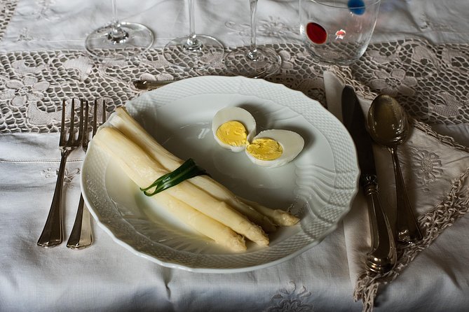 Cesarine: Dining & Cooking Demo at Local's Home in Verona - What the Private Format Adds