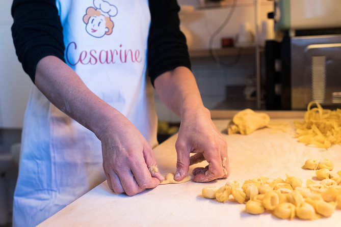 Cesarine: Private Pasta and Tiramisu Class in a Local Venice Home - The host makes the difference