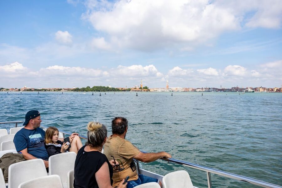 Chioggia-Venice: Day&Night Boat Transfer Round-Trip or 1-Way - The 90-minute journey across the lagoon