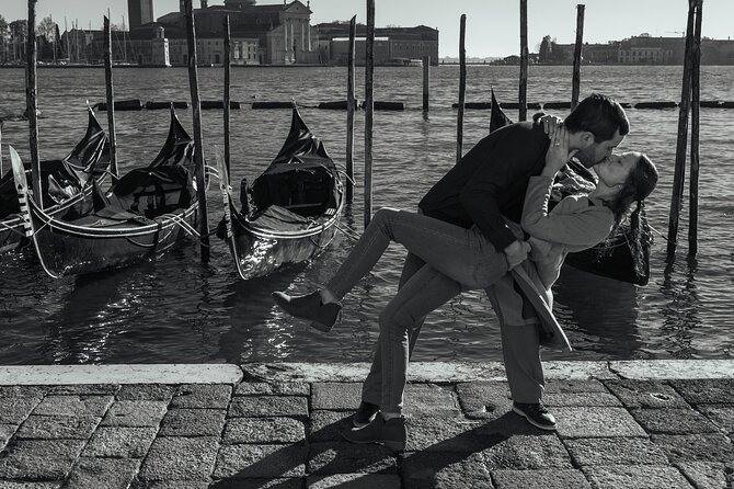 Cinematic Photoshoot in Venice: Capture Venice Hidden Gems - How the Session Feels for Different Occasions