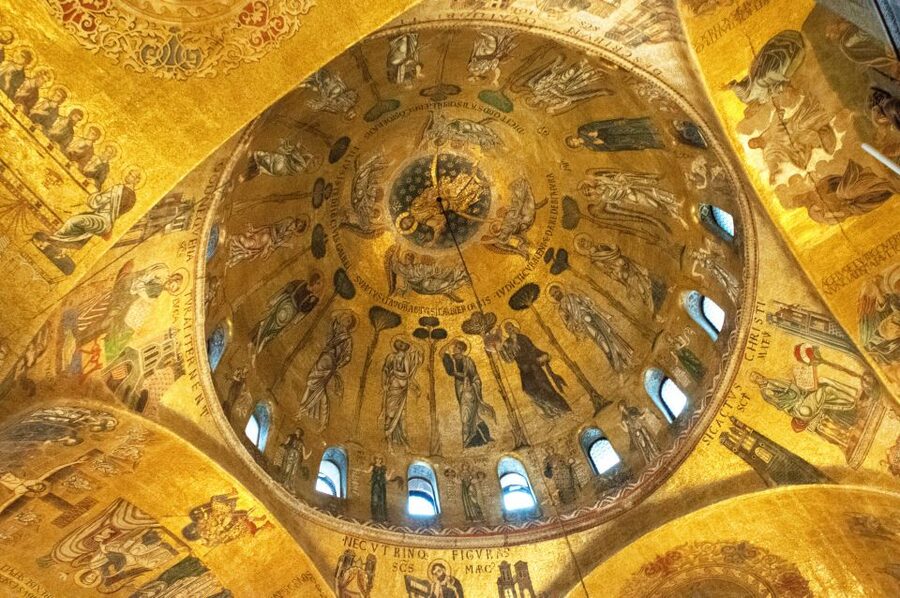 Classic Venice: 2-Hour Walking Tour with Basilica Entry - What two hours can and cannot cover