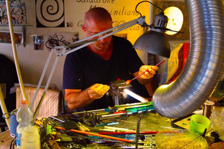 Create Your Glass Artwork: Private Lesson With Local Artisan - Why this Venetian glass class feels different