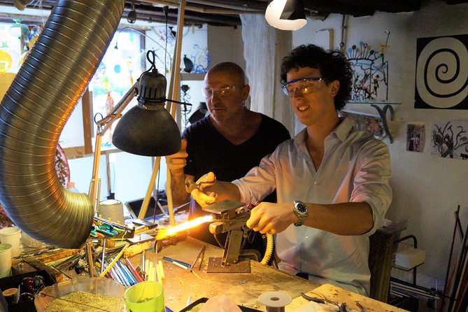 Create your Glass Artwork: Private Lesson with Local Artisan in Venice - Why the private format matters