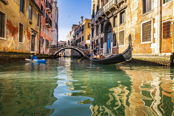 Cultural Kayak Tour: Discovering the City’s Canals - Starting at the Querini rowing club