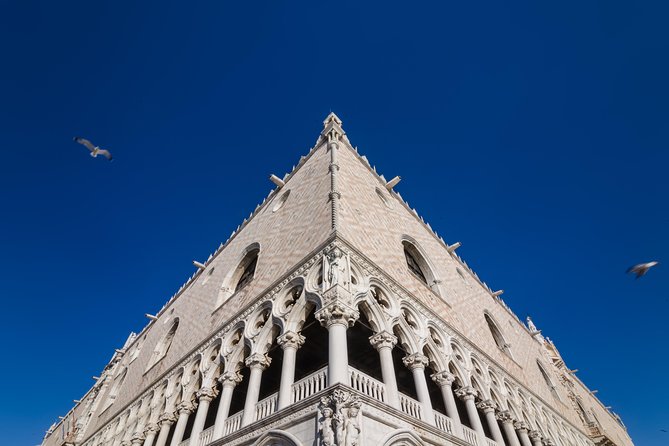 Doge's Palace: Priority Ticket, GuideBook & Optional Bell Tower - Guidebook, audio guide, and the self-guided problem