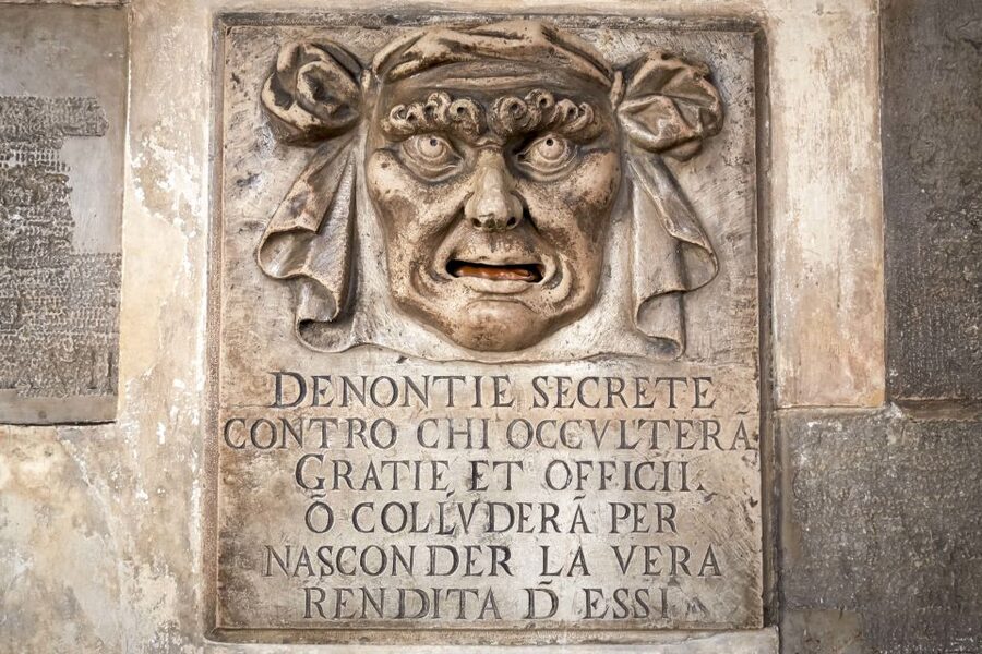 Doge's Palace Skip-the-Line Guided Tour - The Bridge of Sighs and the Prison Route