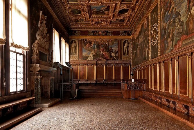 Doge's Palace Skip the Line Guided Tour in Venice - Dress, age, and entry rules