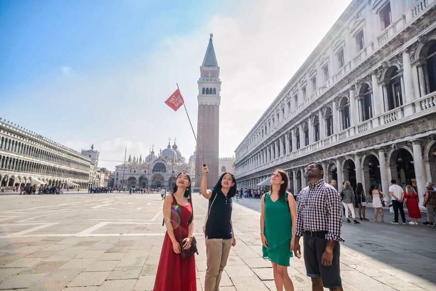 Doge's Palace & St. Mark's Basilica with Terrace Access Tour - Why these two buildings explain Venice