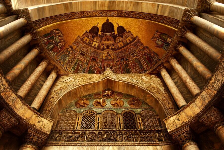 Doge's Palace & St. Mark's Basilica with Terrace Access Tour - Entering Doge’s Palace through Venice’s seat of power