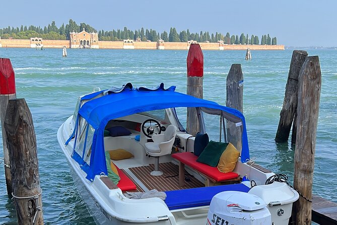 Exclusive Boat Tour Murano Burano torcello with Real Local Guide - What the $170 price buys you