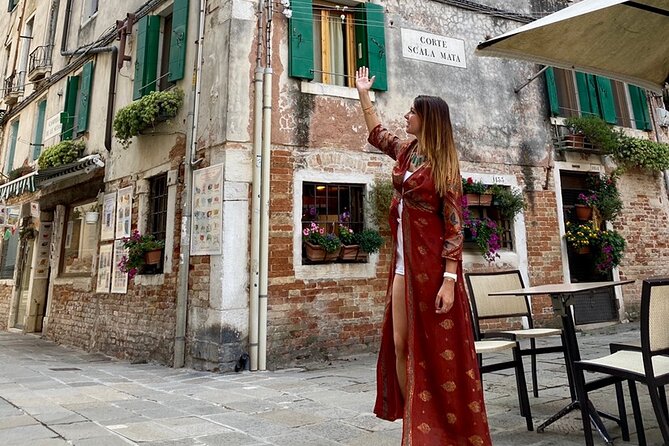 Exclusive Private Venice Jewish Ghetto Tour - Venice’s unusual tall buildings