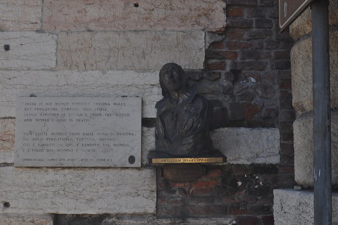 Excursion in Verona. - Piazza dei Signori and Everyday Verona