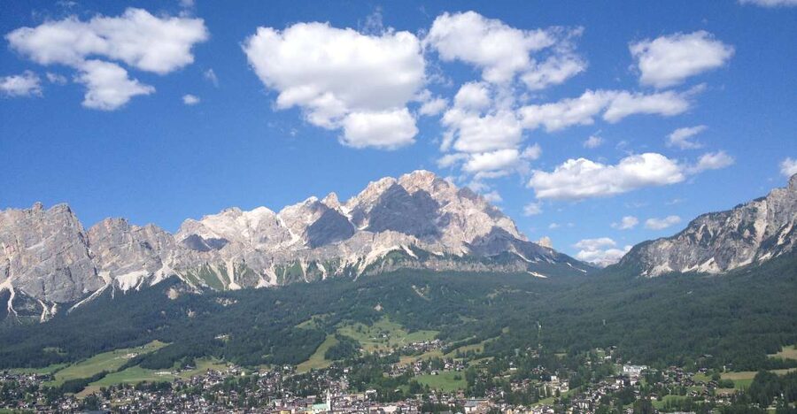 From Cortina: Full-Day Dolomites Mountains Tour - Key points at a glance