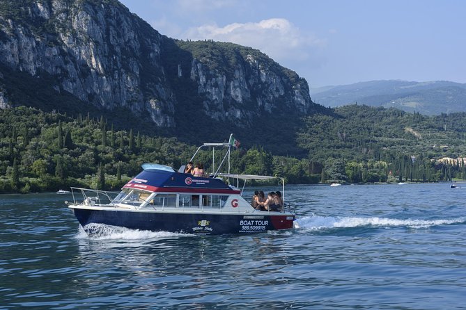 From Peschiera: Cruise on the southern coast to Sirmione - Setting out from Peschiera del Garda