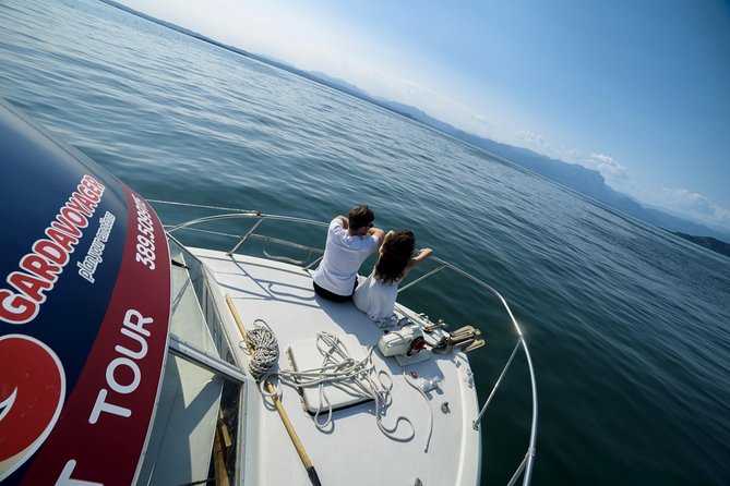 From Peschiera: Cruise on the southern coast to Sirmione - The swim stop from the boat