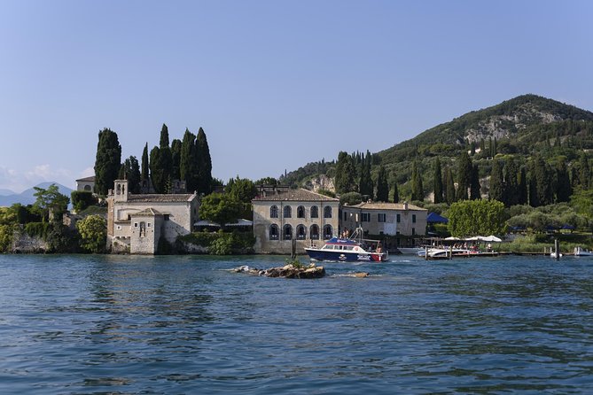 From Peschiera: Cruise on the southern coast to Sirmione - What the boat and onboard service are really like