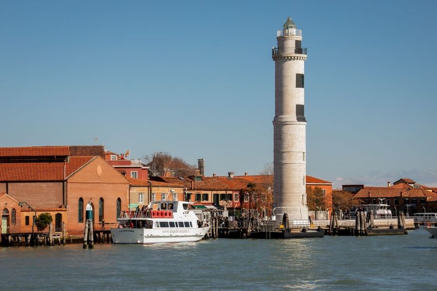 From Punta Sabbioni: Venice, Murano & Burano Guided Tour - Small details that make a big difference