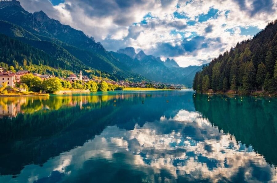 From Venice: Lakes of the Dolomites Tour - Leaving Venice early for Auronzo Lake