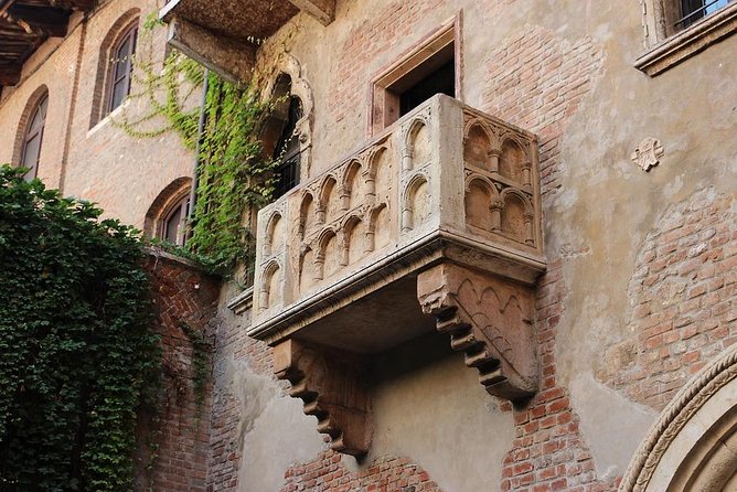 From Venice: Private Tour of Verona - The Verona Duomo, inside and out